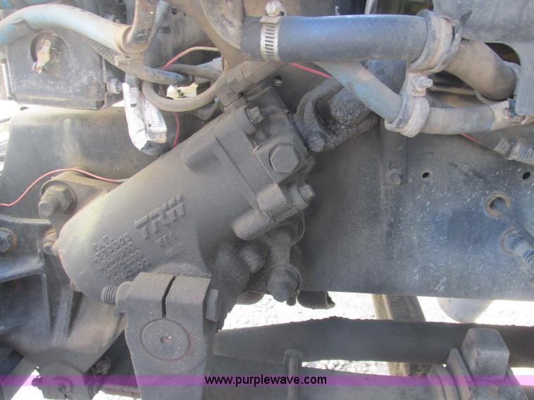 image for item E7106 1999 Sterling L7500 water tanker truck