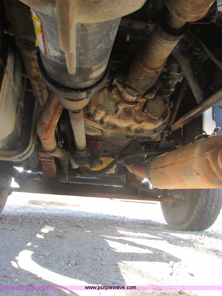 image for item E7106 1999 Sterling L7500 water tanker truck