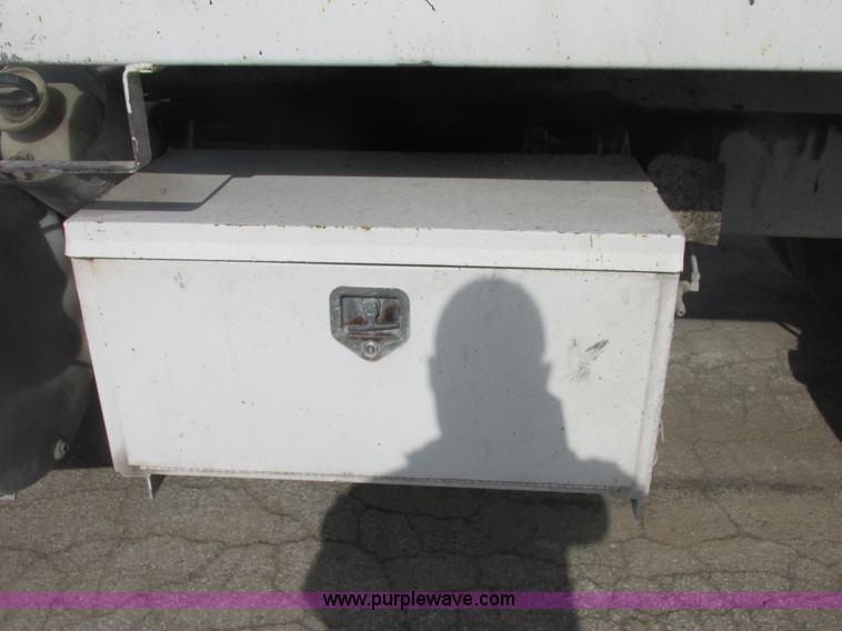 image for item E7129 1993 Mack RD6905 dump truck