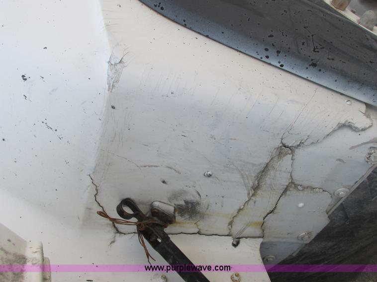 image for item E7129 1993 Mack RD6905 dump truck