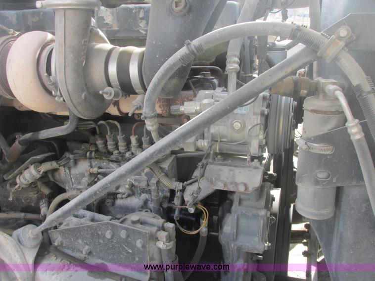 image for item E7129 1993 Mack RD6905 dump truck