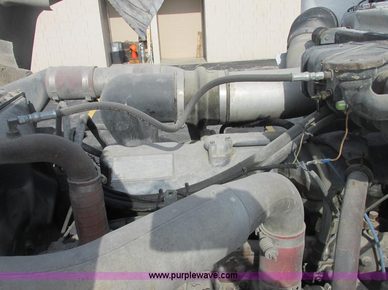 image for item E7129 1993 Mack RD6905 dump truck