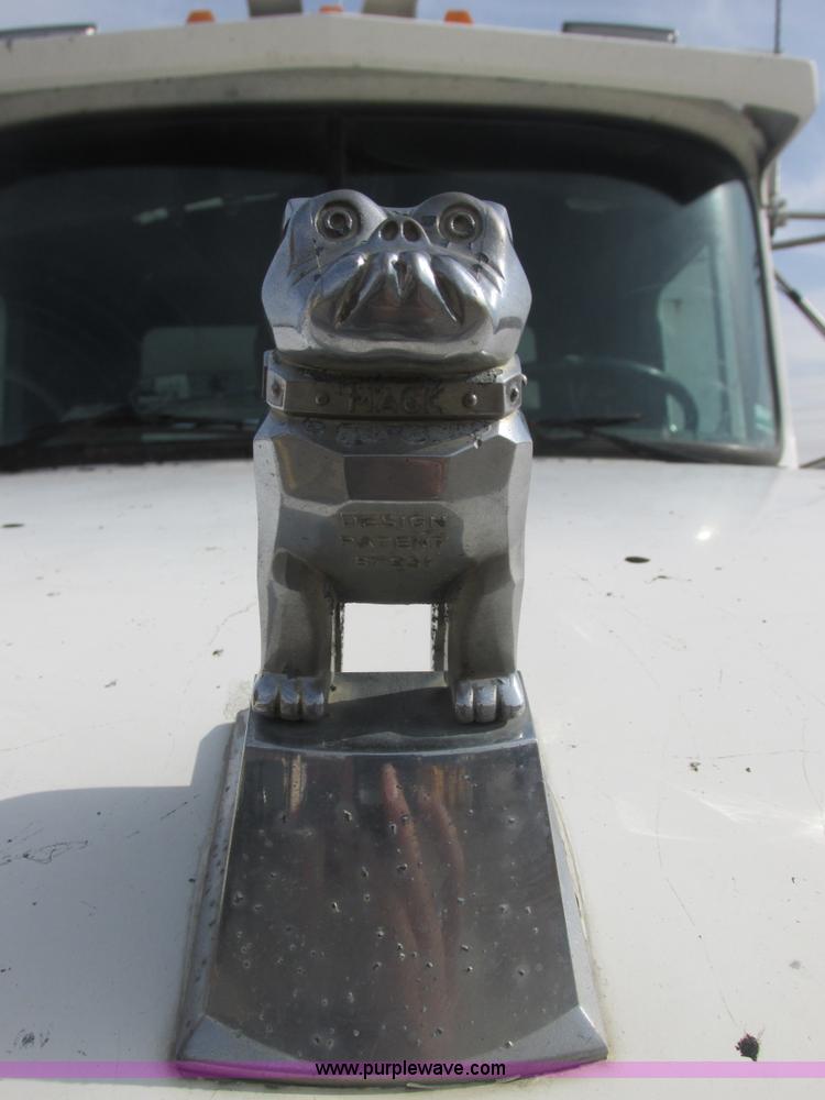 image for item E7129 1993 Mack RD6905 dump truck