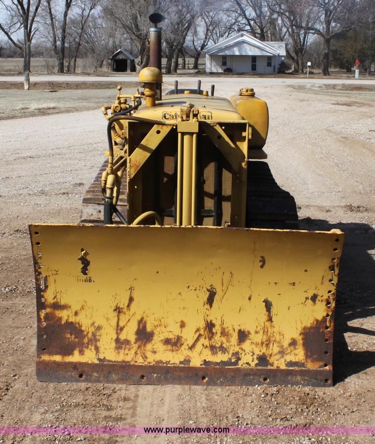 image for item E8447 1944 Caterpillar D2 dozer