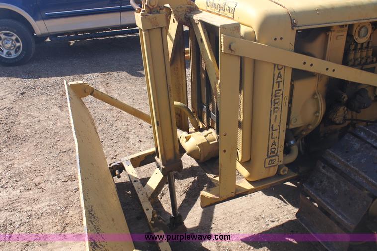 image for item E8447 1944 Caterpillar D2 dozer