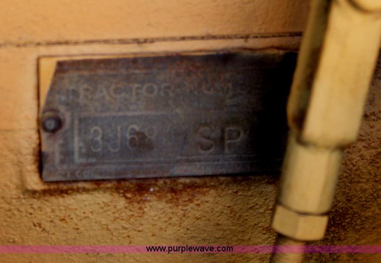 image for item E8447 1944 Caterpillar D2 dozer