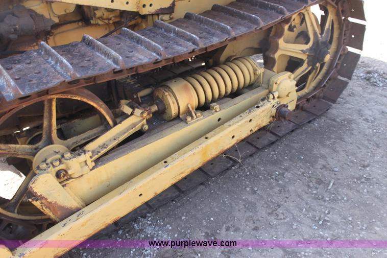 image for item E8447 1944 Caterpillar D2 dozer