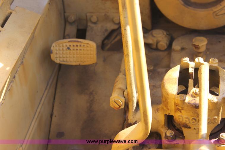 image for item E8447 1944 Caterpillar D2 dozer