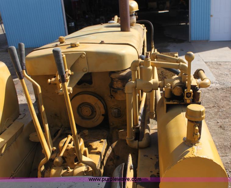 image for item E8447 1944 Caterpillar D2 dozer