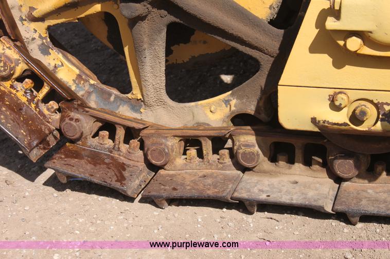 image for item E8447 1944 Caterpillar D2 dozer