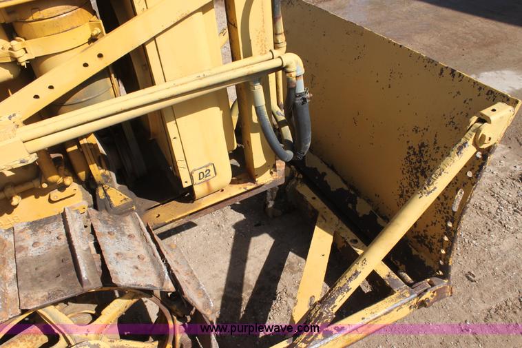 image for item E8447 1944 Caterpillar D2 dozer