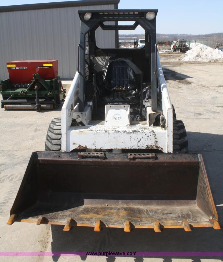 image for item F2785 1993 Bobcat 743B skid steer