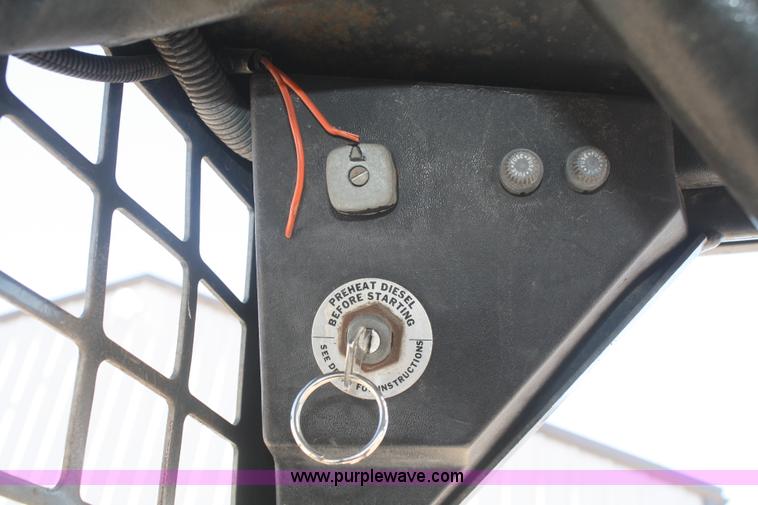 image for item F2785 1993 Bobcat 743B skid steer