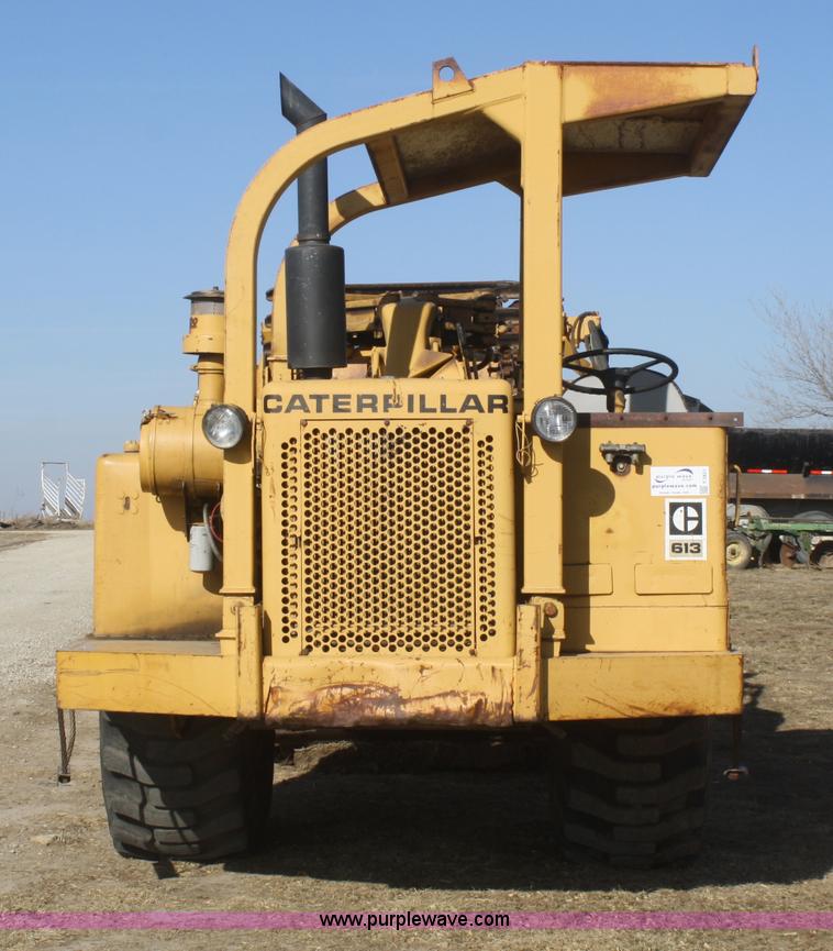image for item F2821 1976 Caterpillar 613  elevating scraper