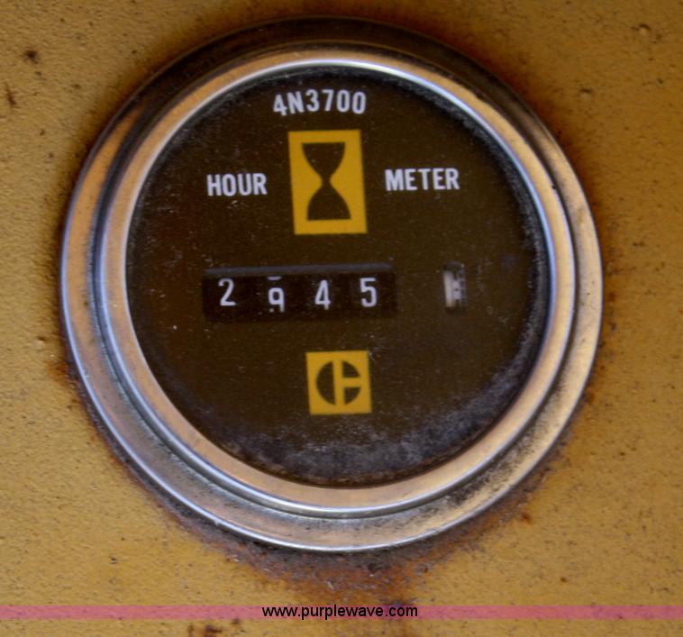 image for item F2821 1976 Caterpillar 613  elevating scraper