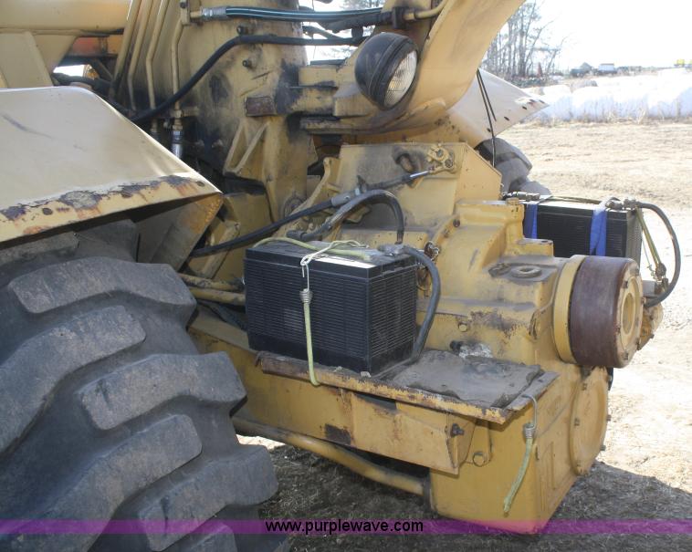 image for item F2821 1976 Caterpillar 613  elevating scraper