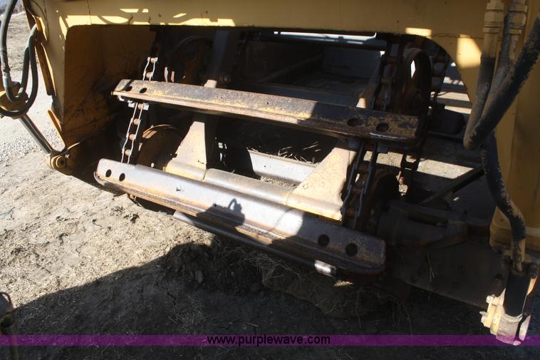 image for item F2821 1976 Caterpillar 613  elevating scraper