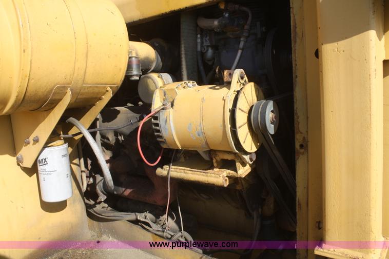 image for item F2821 1976 Caterpillar 613  elevating scraper