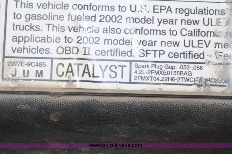 image for item F2955 2002 Ford F150 XL pickup truck