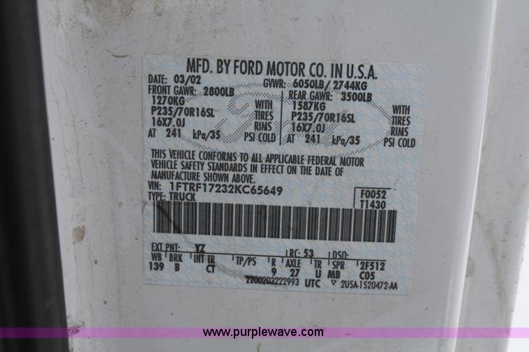 image for item F2955 2002 Ford F150 XL pickup truck