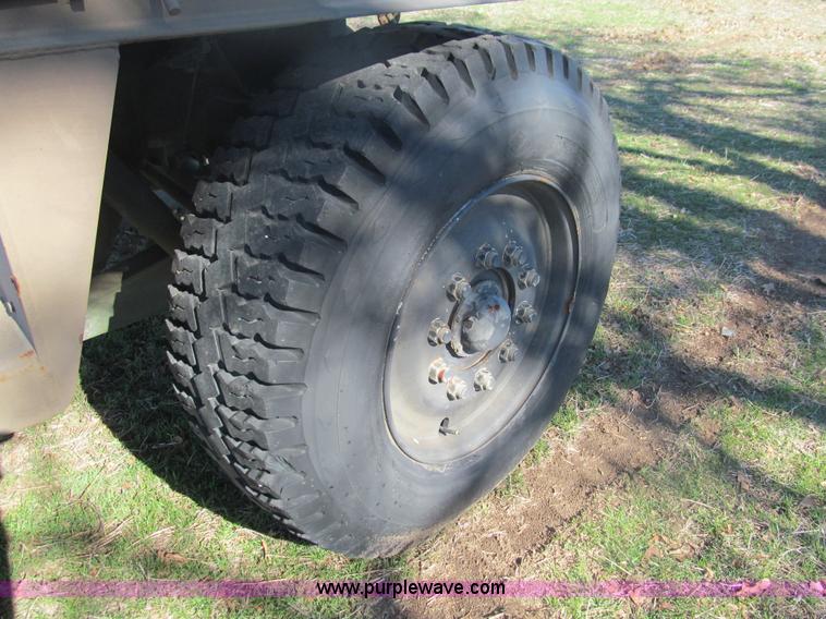 image for item F3034 2002 Hemat M989A1 trailer