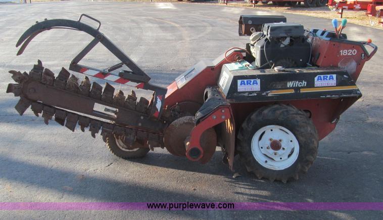 image for item F3132 Ditch Witch 1820 walk along trencher