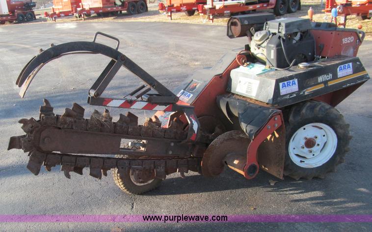 image for item F3132 Ditch Witch 1820 walk along trencher