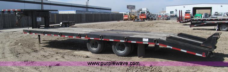 image for item F3151 2005 Interstate Trailers gooseneck flatbed trailer