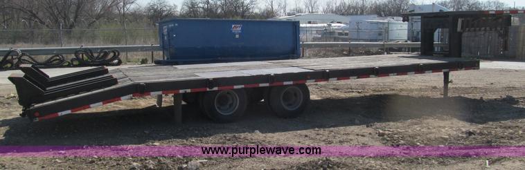 image for item F3151 2005 Interstate Trailers gooseneck flatbed trailer