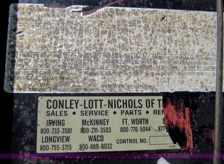 image for item F3151 2005 Interstate Trailers gooseneck flatbed trailer