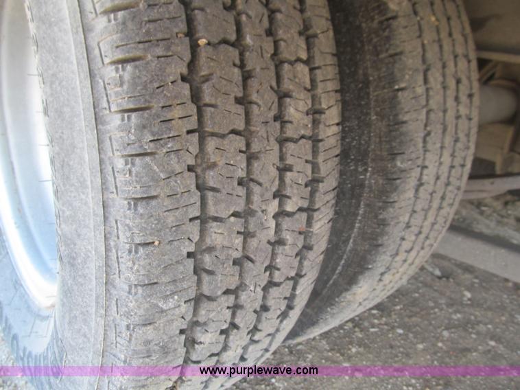 image for item F3151 2005 Interstate Trailers gooseneck flatbed trailer