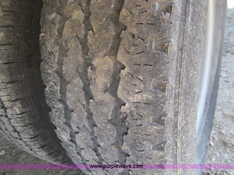 image for item F3151 2005 Interstate Trailers gooseneck flatbed trailer