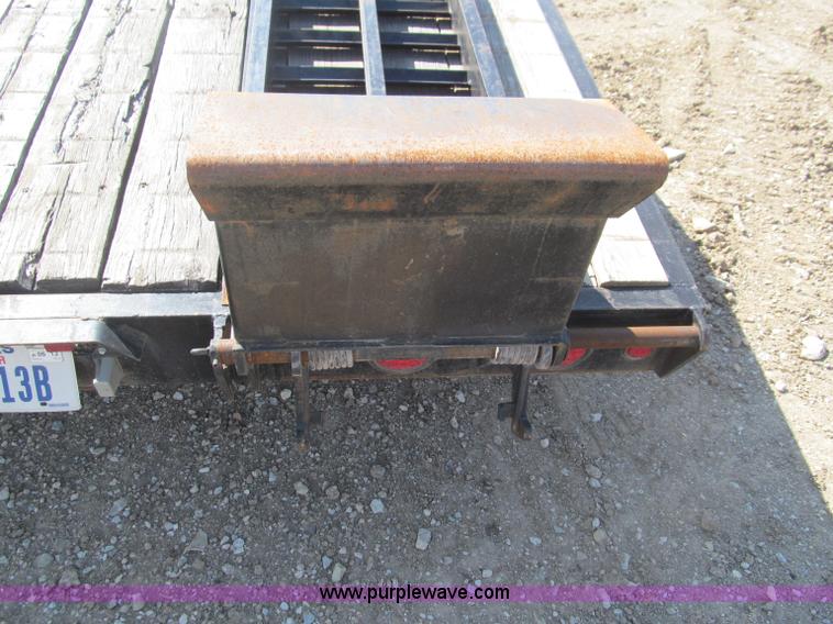 image for item F3151 2005 Interstate Trailers gooseneck flatbed trailer