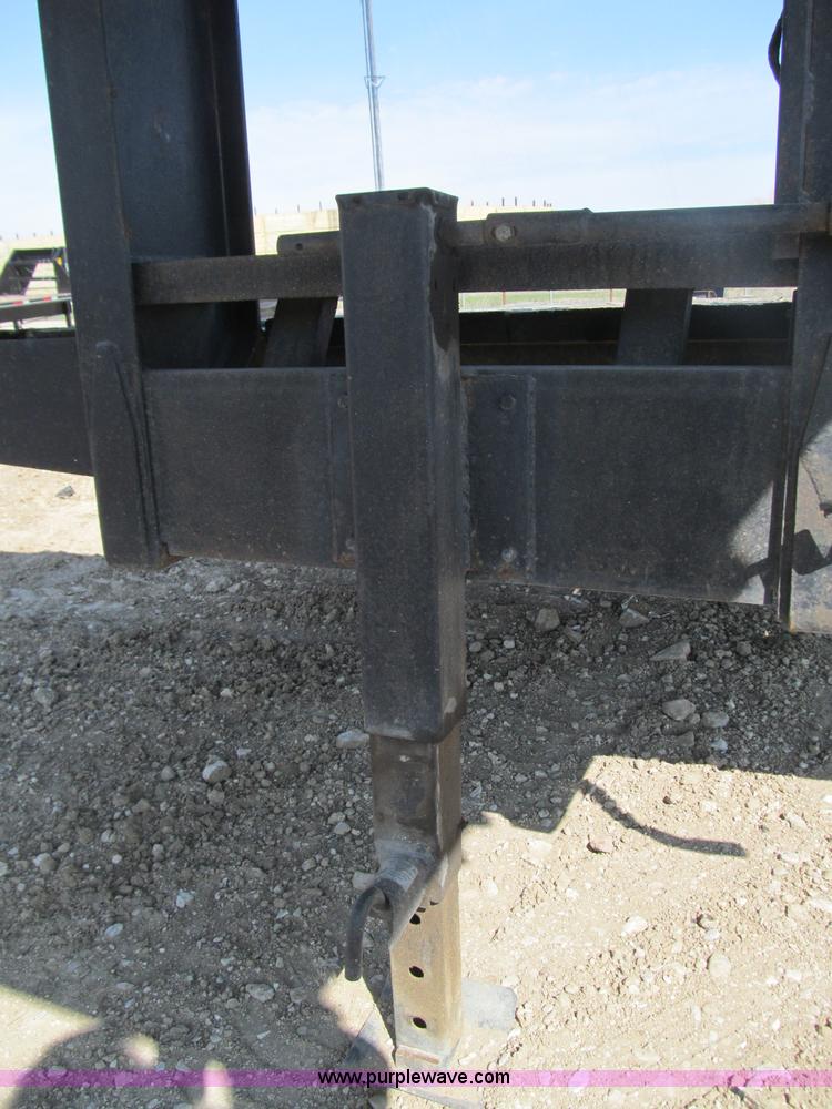 image for item F3151 2005 Interstate Trailers gooseneck flatbed trailer