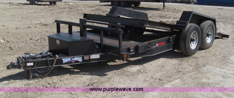 image for item F3152 2010 Texas Bragg tilt deck trailer