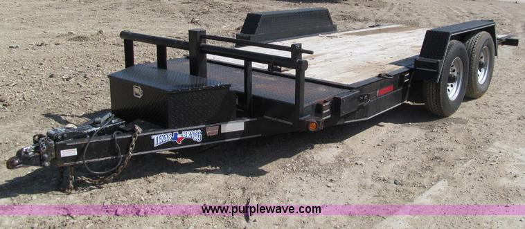 image for item F3152 2010 Texas Bragg tilt deck trailer