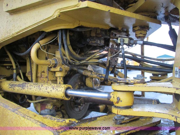 image for item F4391 1994 John Deere 544G front wheel loader