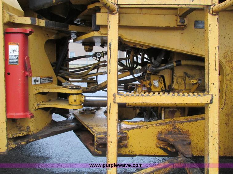image for item F4391 1994 John Deere 544G front wheel loader