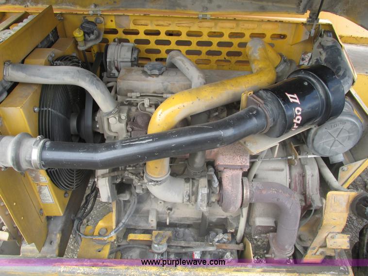 image for item F4406 1999 Gehl Dynalift DL6L-42 telehandler