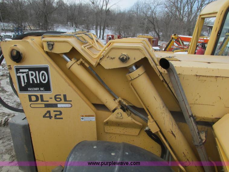 image for item F4406 1999 Gehl Dynalift DL6L-42 telehandler