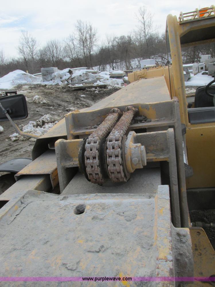 image for item F4406 1999 Gehl Dynalift DL6L-42 telehandler