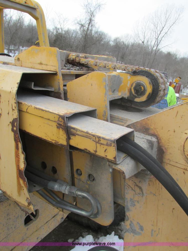 image for item F4406 1999 Gehl Dynalift DL6L-42 telehandler