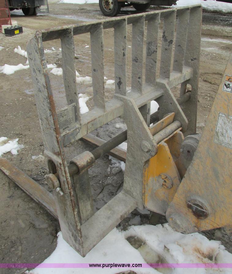 image for item F4406 1999 Gehl Dynalift DL6L-42 telehandler