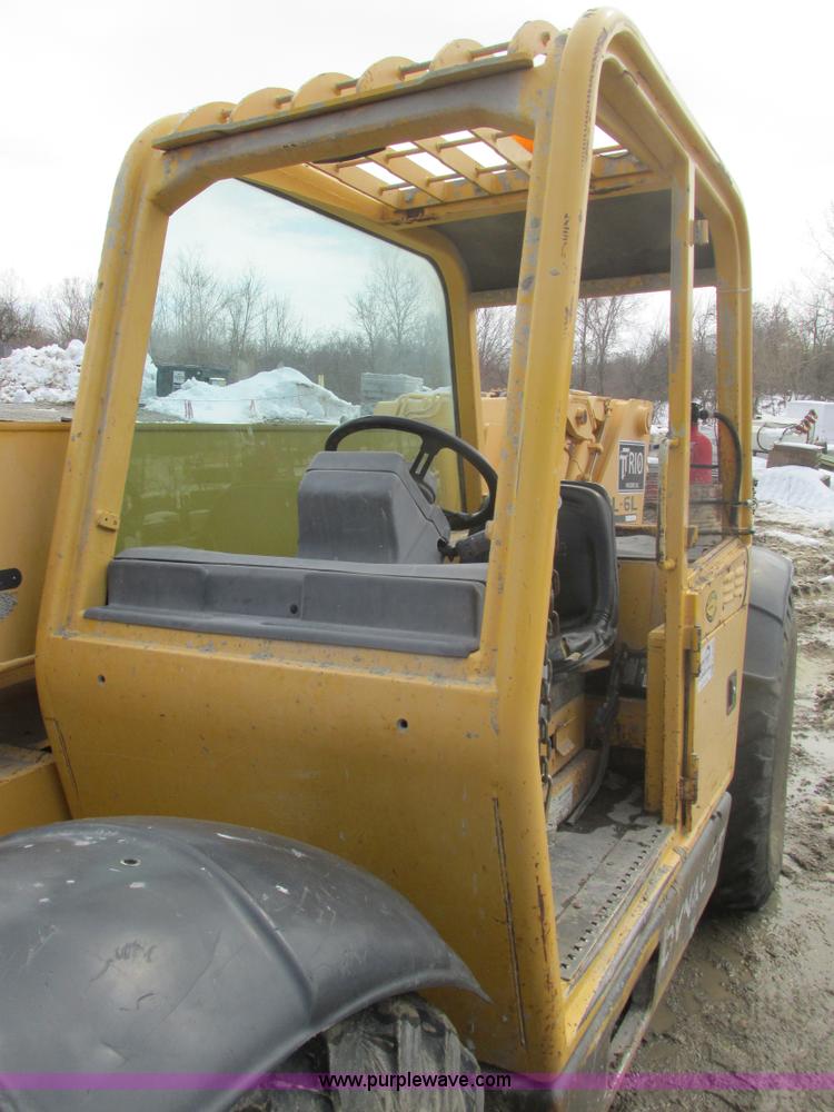 image for item F4406 1999 Gehl Dynalift DL6L-42 telehandler