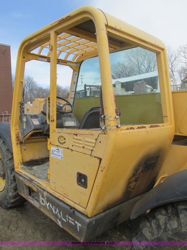 image for item F4406 1999 Gehl Dynalift DL6L-42 telehandler