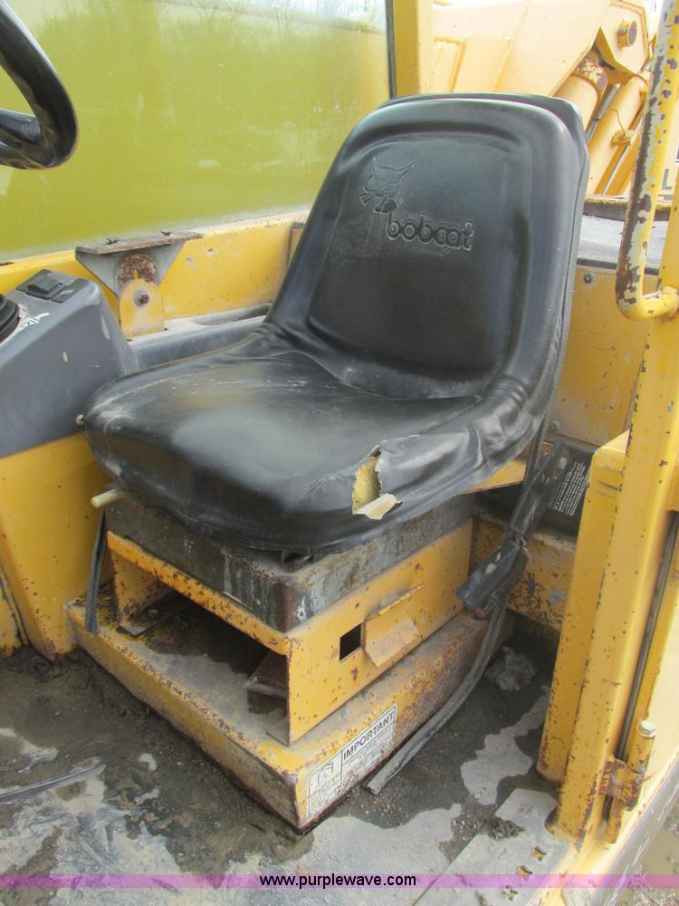 image for item F4406 1999 Gehl Dynalift DL6L-42 telehandler