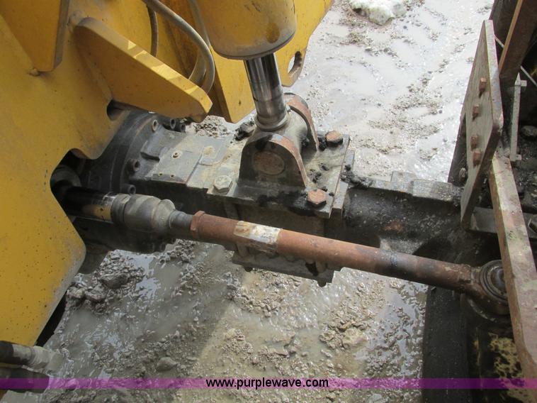 image for item F4406 1999 Gehl Dynalift DL6L-42 telehandler