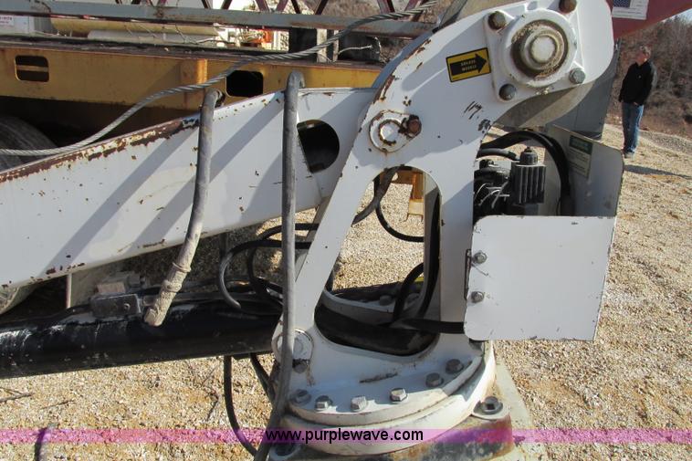 image for item F4717 1999 IMT 3816 service truck boom