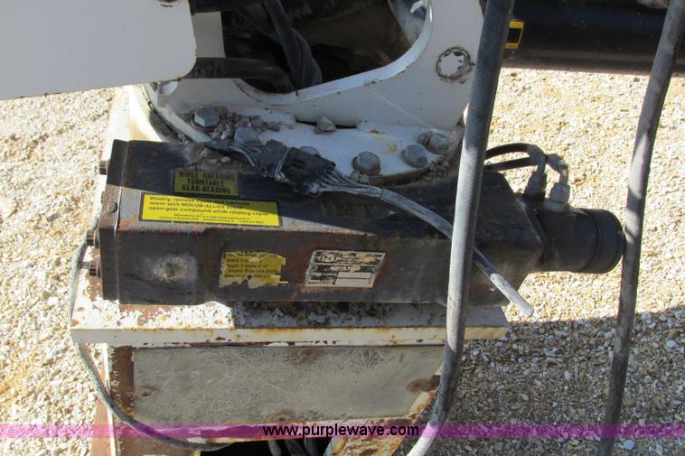 image for item F4717 1999 IMT 3816 service truck boom