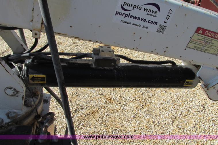 image for item F4717 1999 IMT 3816 service truck boom